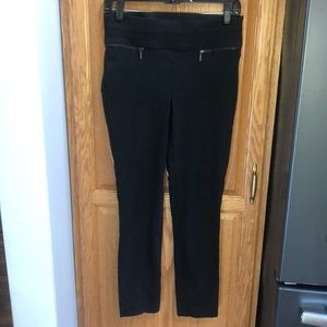 Candie’s pull on black stretch dress pant. Medium